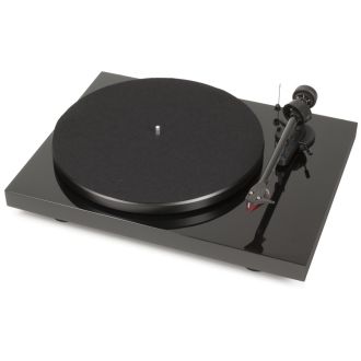PRO-JECT Debut Carbon DC Turntable